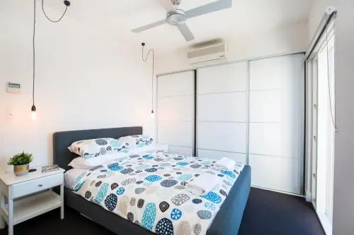 Magnificent Apartment + FREE car park near CBD