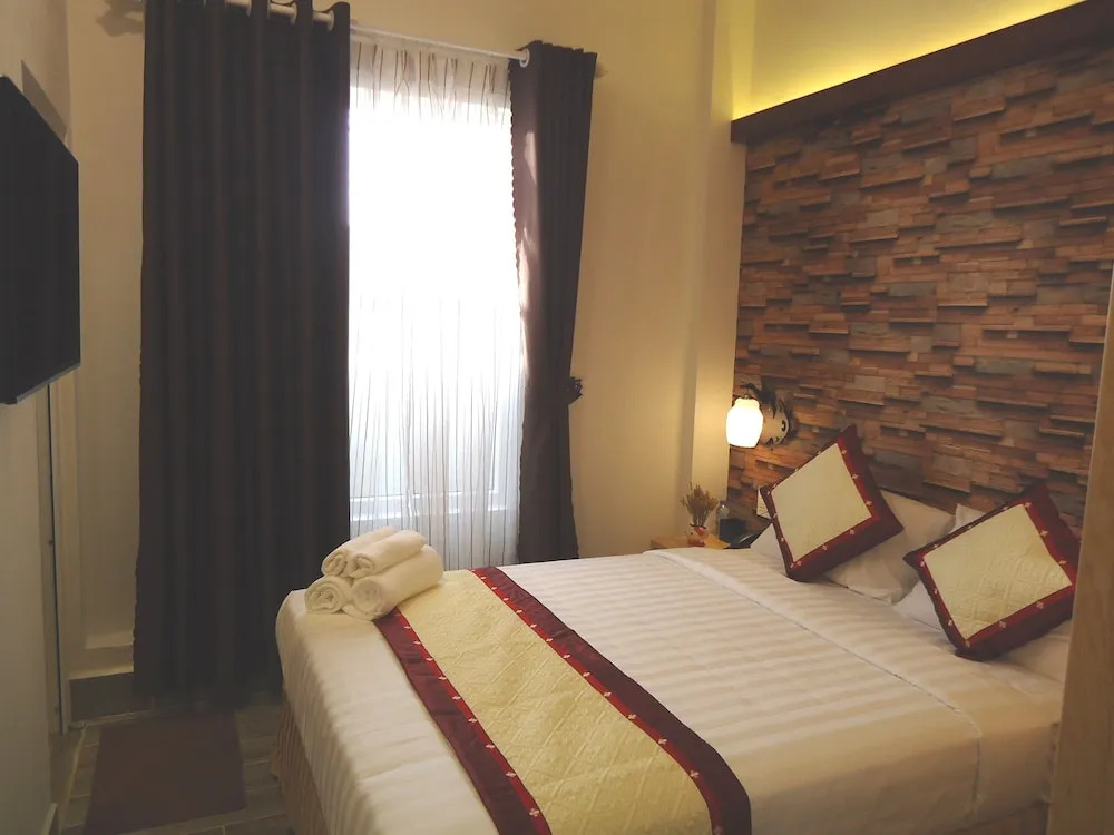 TUK Villa Hotel