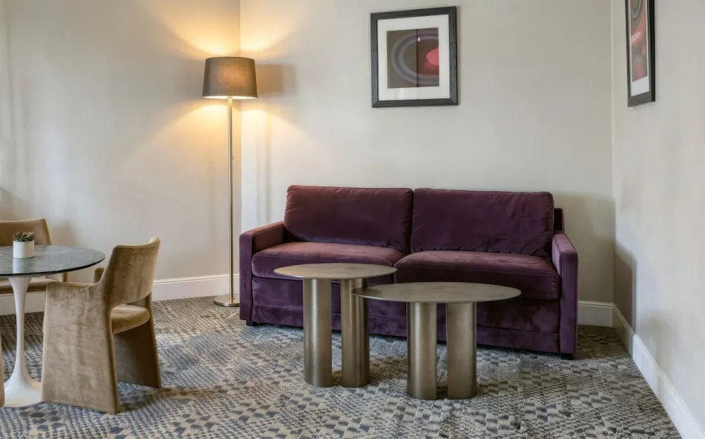 Clark Hotel