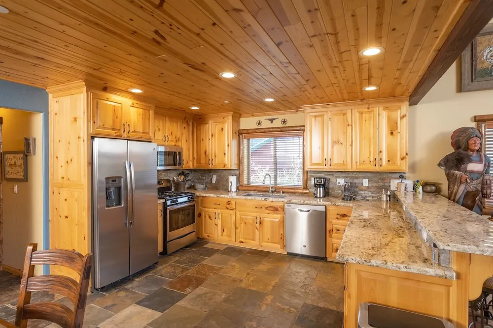 43 - Endless Views 3 Bedroom Home by RedAwning
