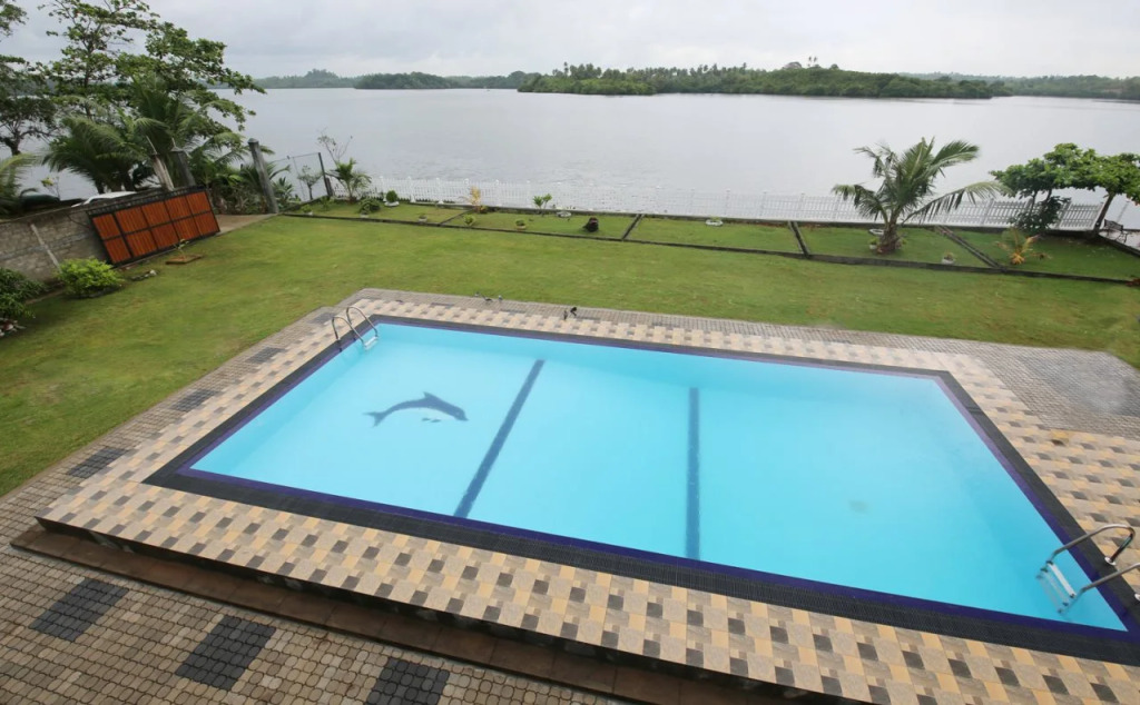 Sano Rich Lagoon Villa