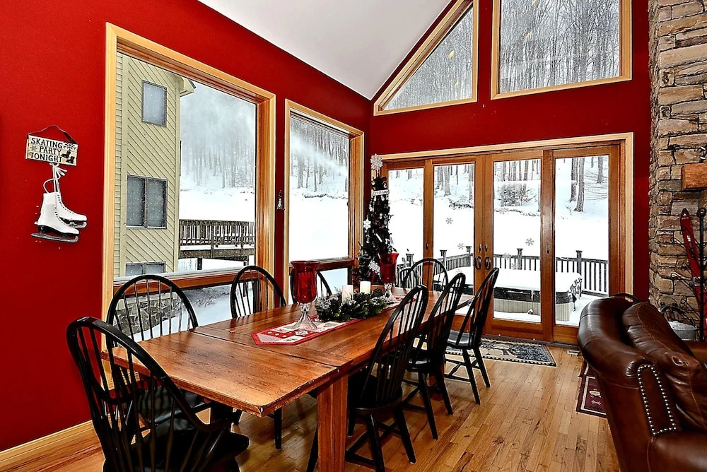 Ski Bums Inn