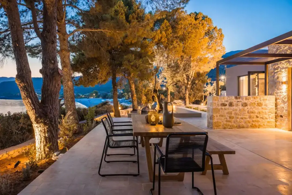 Home By the Sea