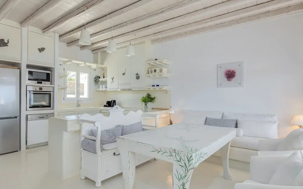 Contiki Resort Mykonos
