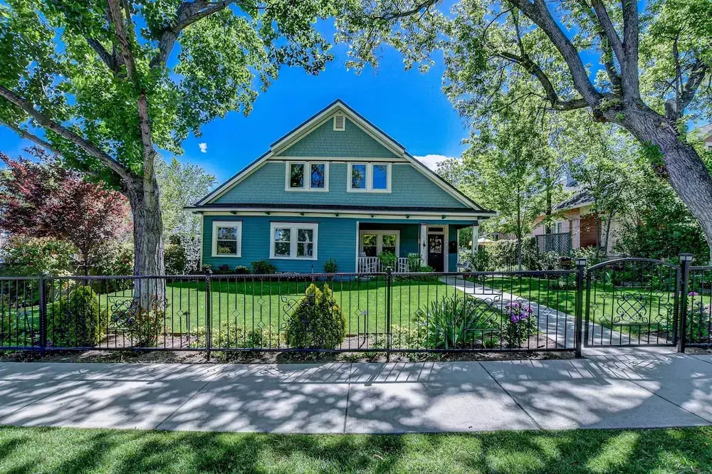 Walk to Dtwn: Historic Prescott Home w/ Yard!