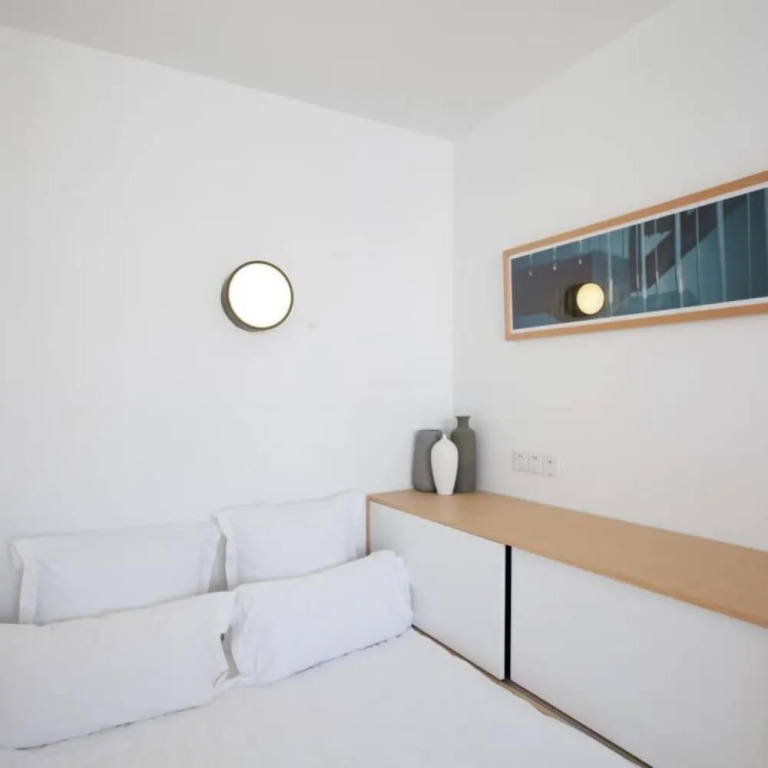 BaseLIVING Zhangjiang Serviced Apartment