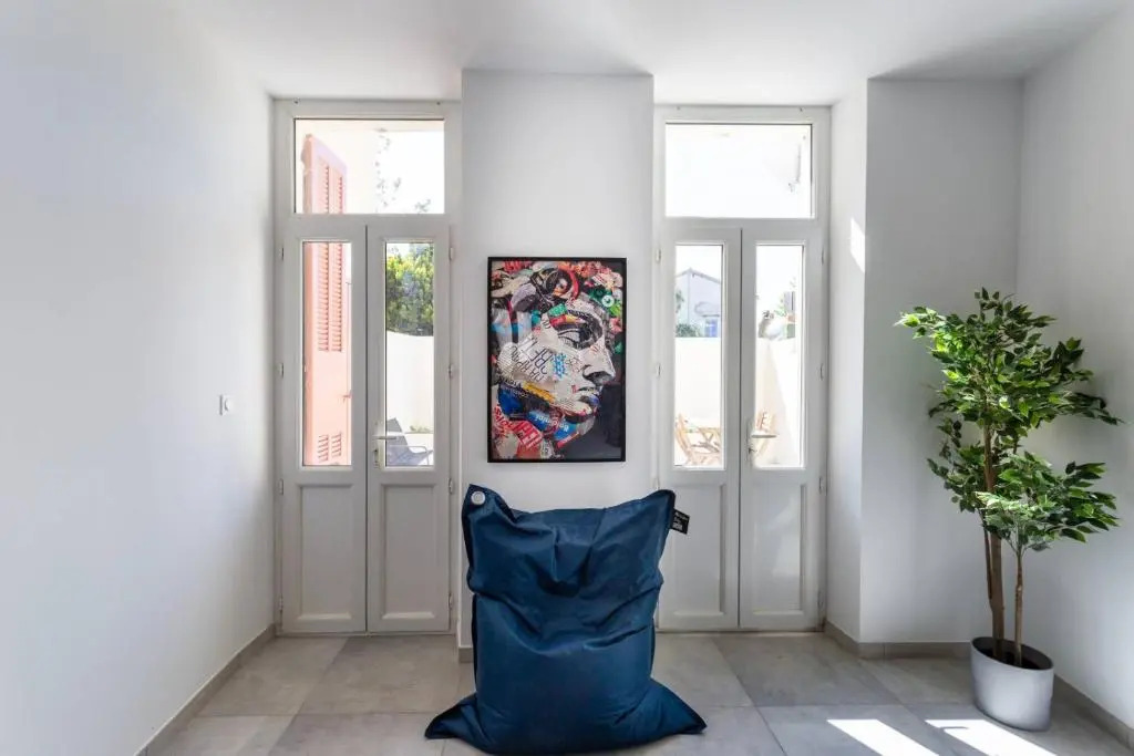 MaxBnb - CLIMATISÉ - Grand Studio 37m2 & terrasse 30m2 - Est