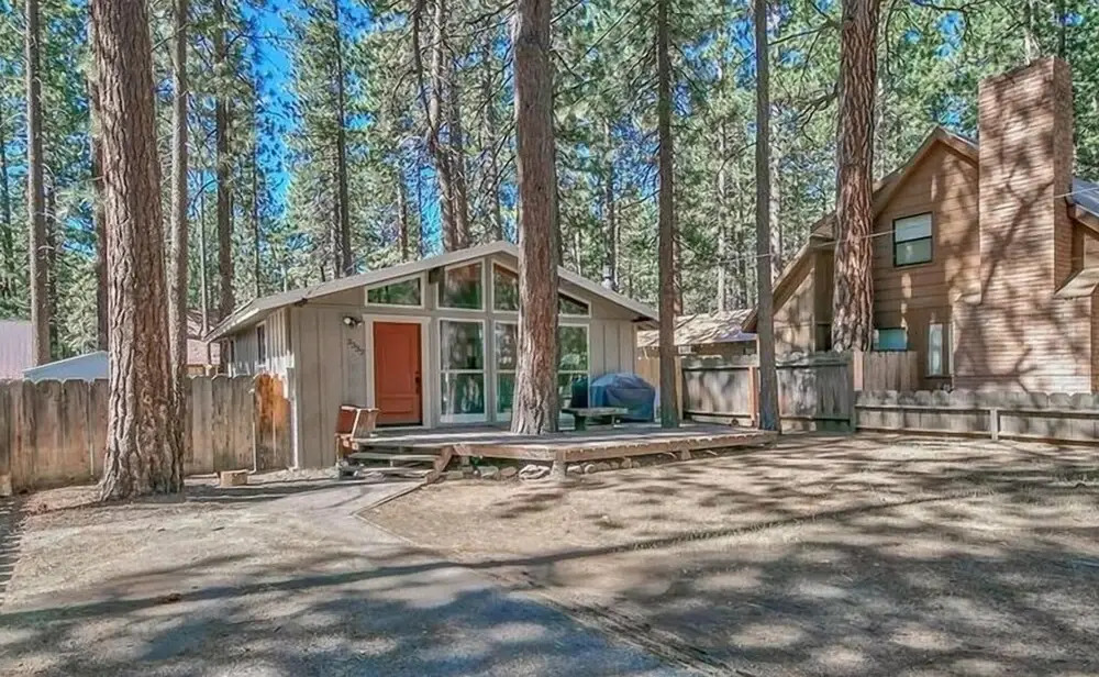 Updated Throughout, Hot Tub, Bbq, Pet Friendly