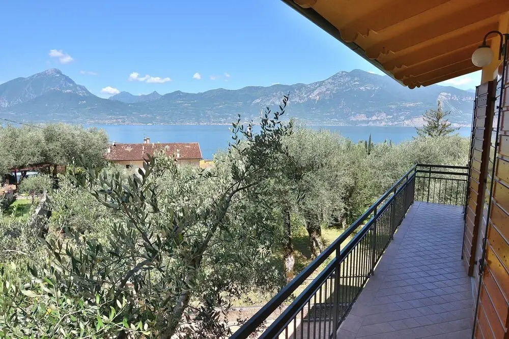 Villa Carducci - 6 Sleeps a c Villa in Pai di Torri del Benaco