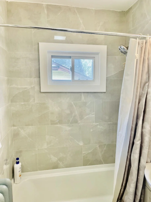 Newly Renovated 2 floor Getaway
