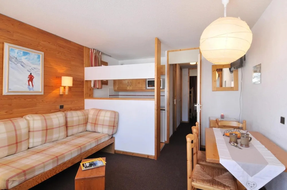 Belle Plagne Two-roomed Apartment on Slopes for 5 People of 28 mÂ² Tq03