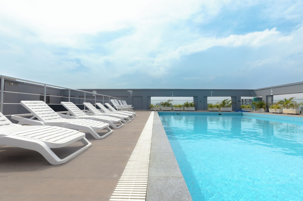Sky View Condo at Bravia