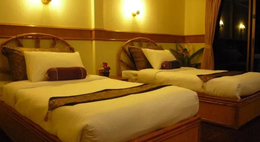 Pen Villa Hotel