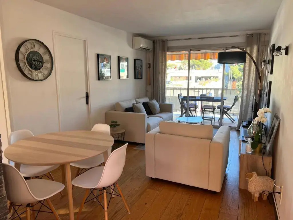 Magnifique Appartement à Cassis,Parking,2 pas du Port