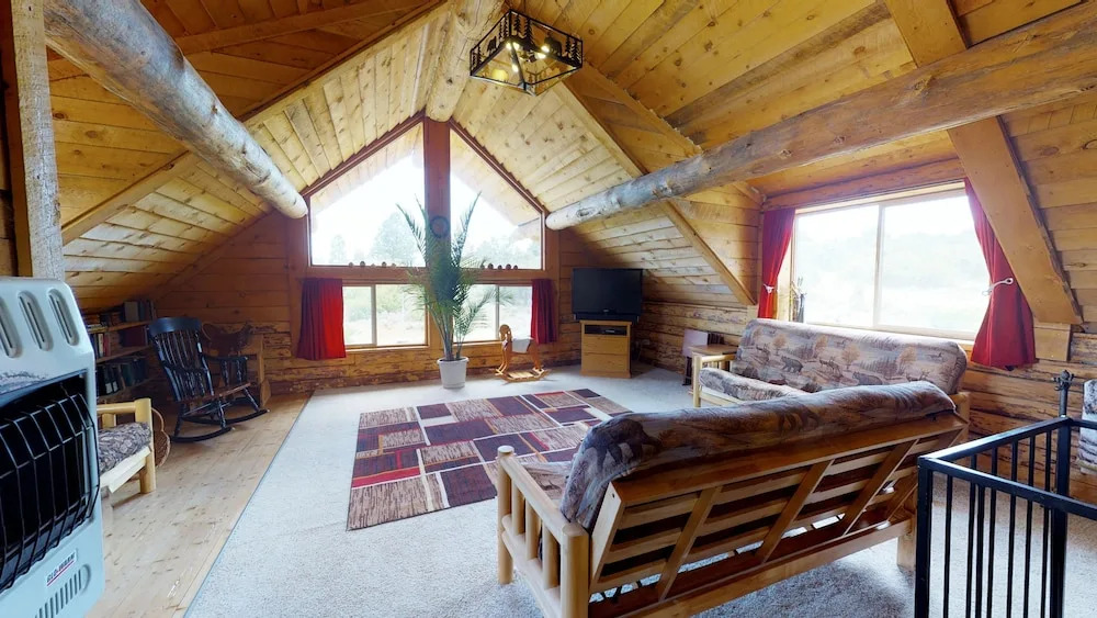 Canyon View Family Lodge