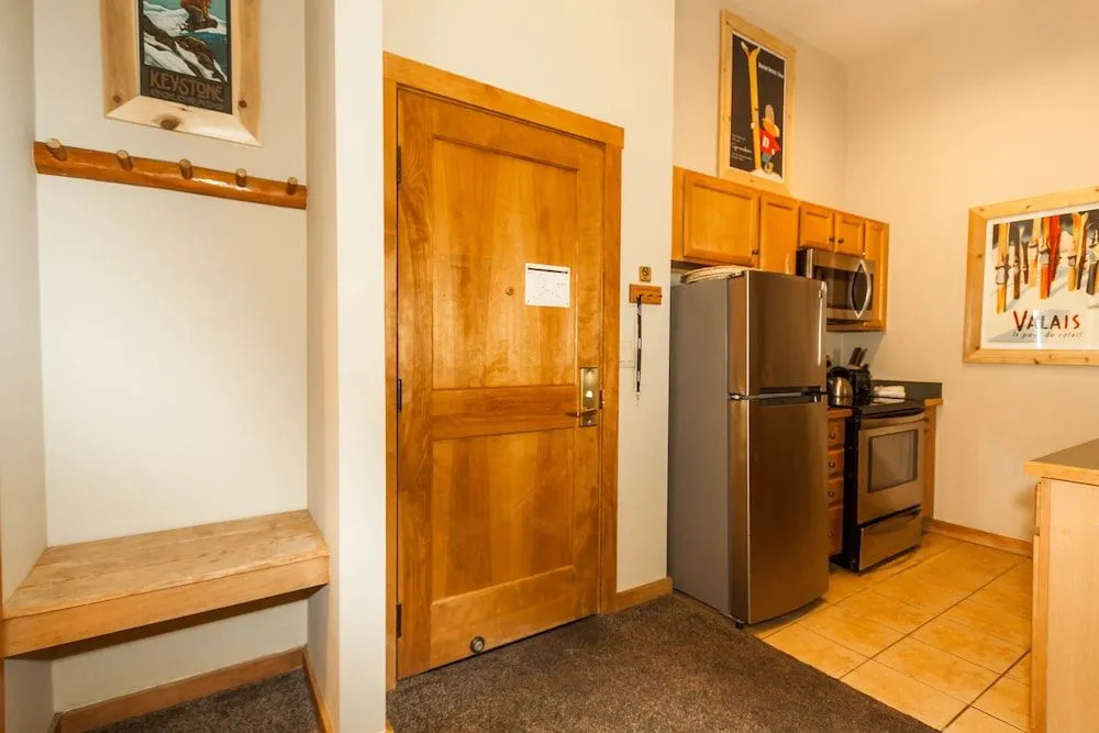 Arapahoe Lodge #8102 - 1 Br Condo