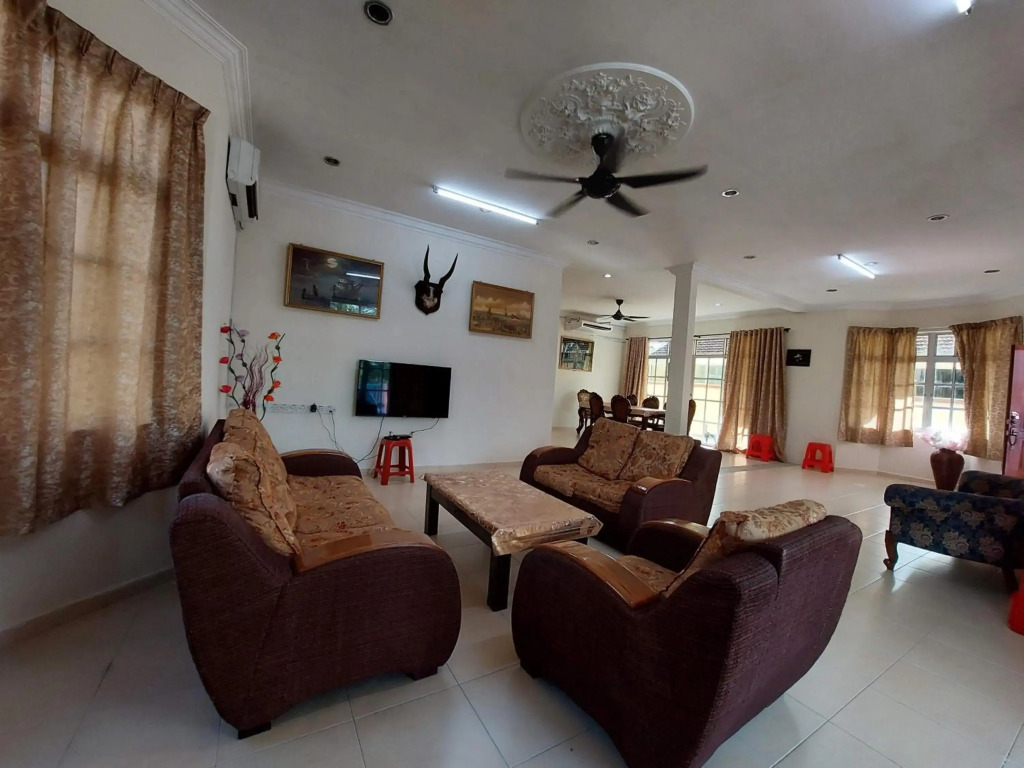 AL Indara Bunglow Homestay Taiping