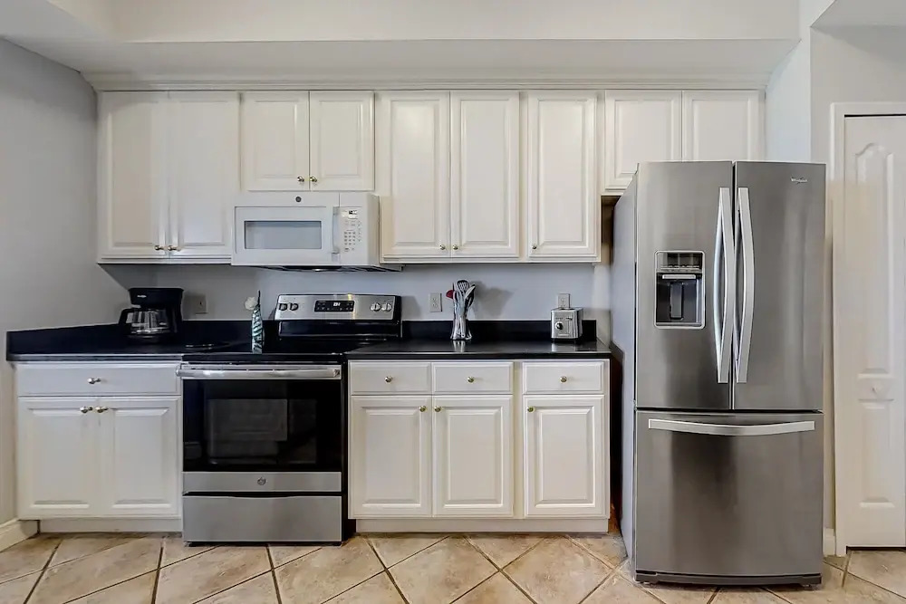 Oceanfront, Gated Community Townhome With Private W/d, Beach & Pool Access