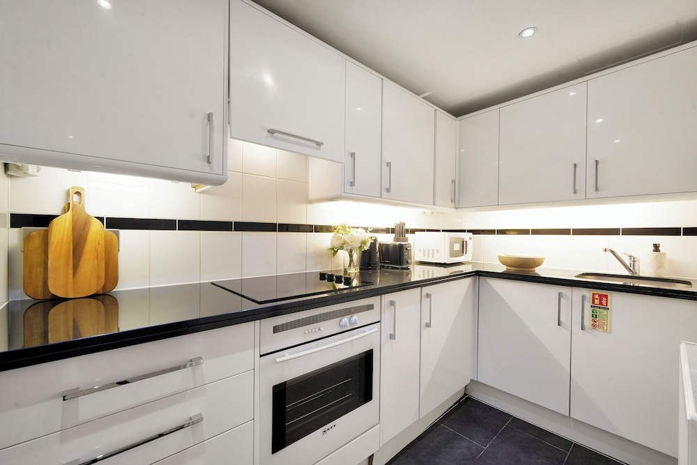 Hertford Flat 9