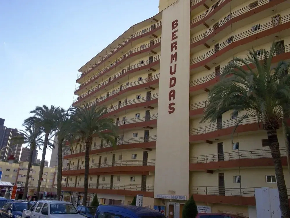 BERMUDAS-TURIS Apartamentos