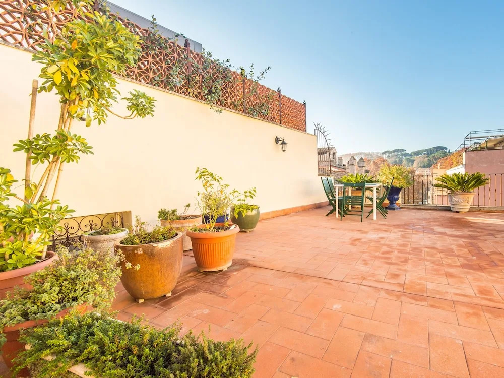 RSH Giulia Enchanting Apartment View