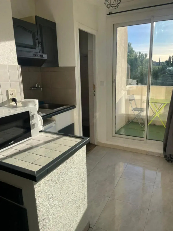 Montpellier : Jolie Studio Tres Calme (Adults Only)