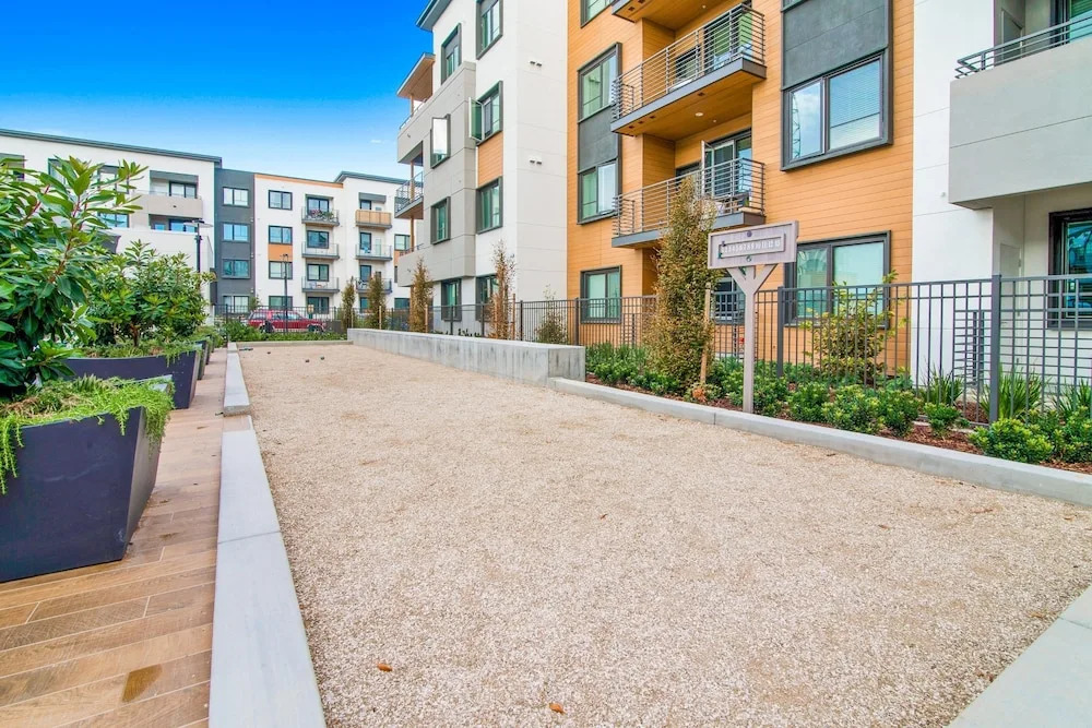 Global Luxury Suites in Menlo Park