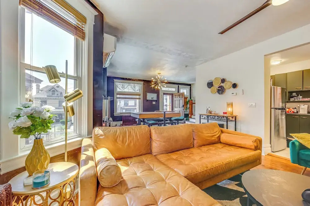 Dog-friendly Pittsburgh Home, 3 Mi to Downtown!