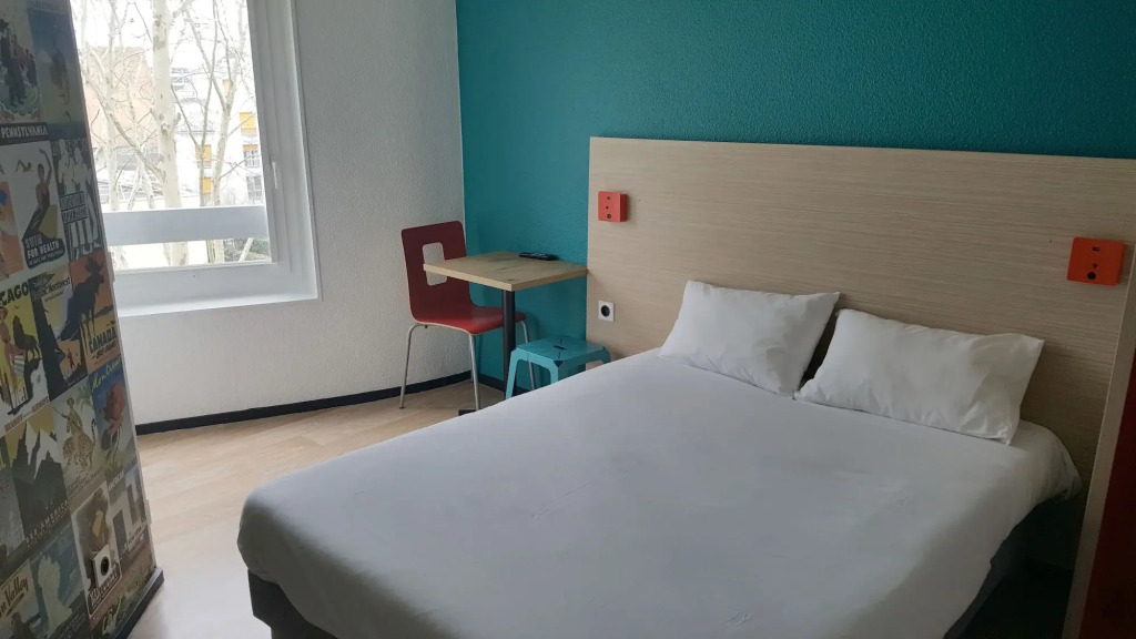 hotelF1 Cergy