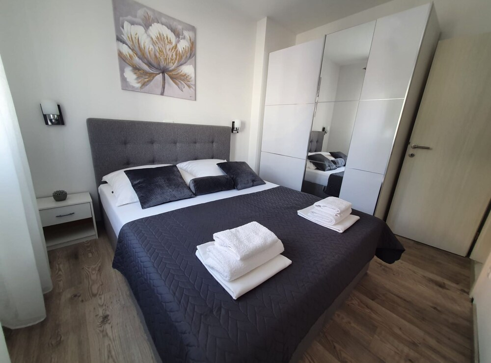 GUESTHOUSE Kastel Novi
