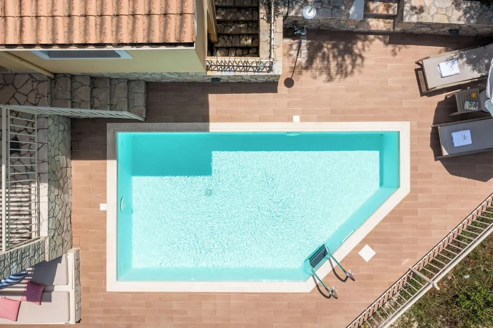 Villas Muscallas by Konnect, 200m from the Beach