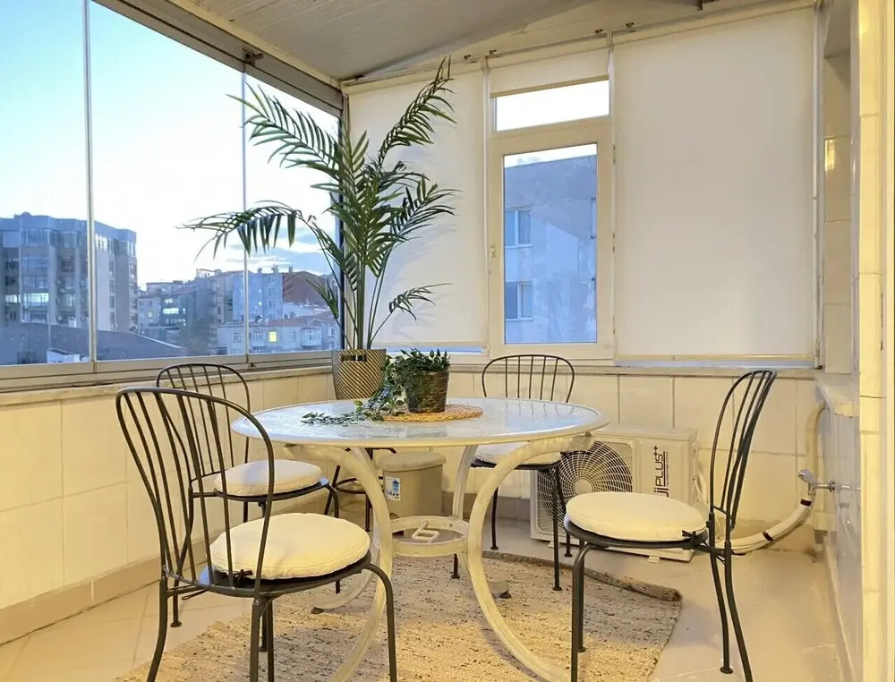 Missafir Sleek Flat in Nisantasi With Terrace