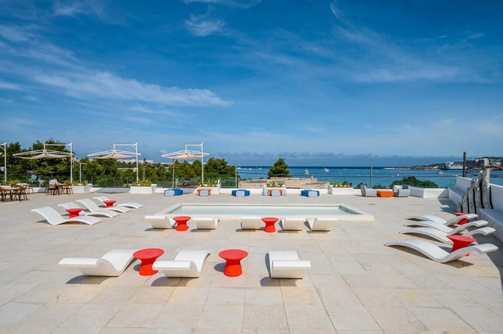 THB Naeco Ibiza