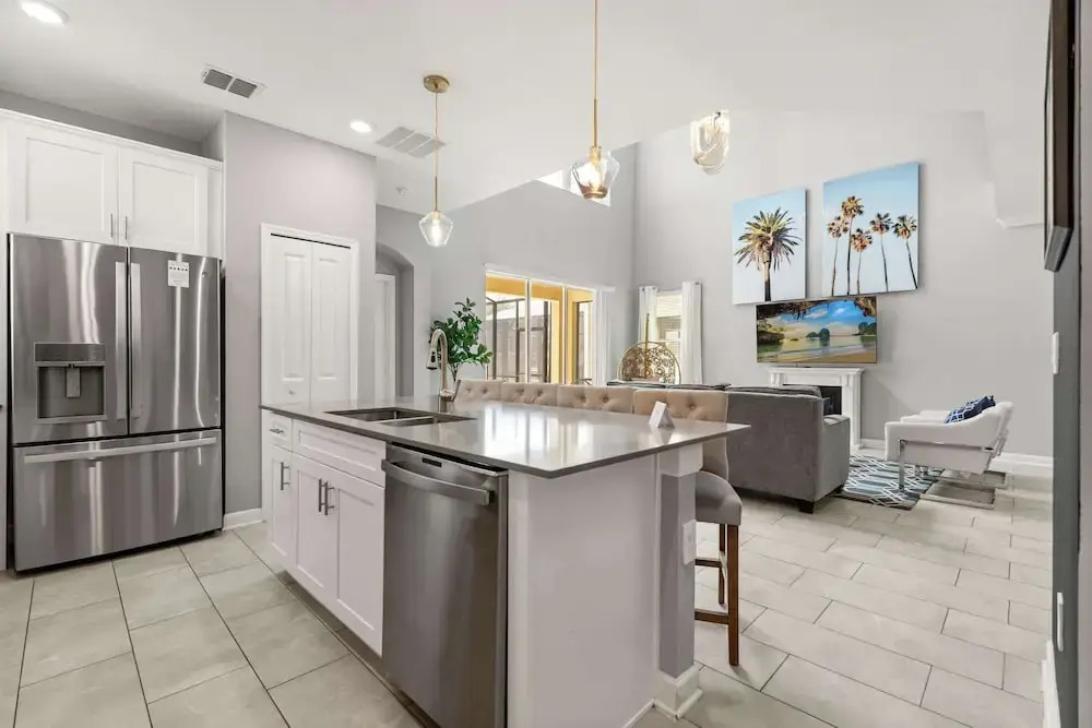 Upstay Modern 5BR Resort Home w Pool & Hot Tub