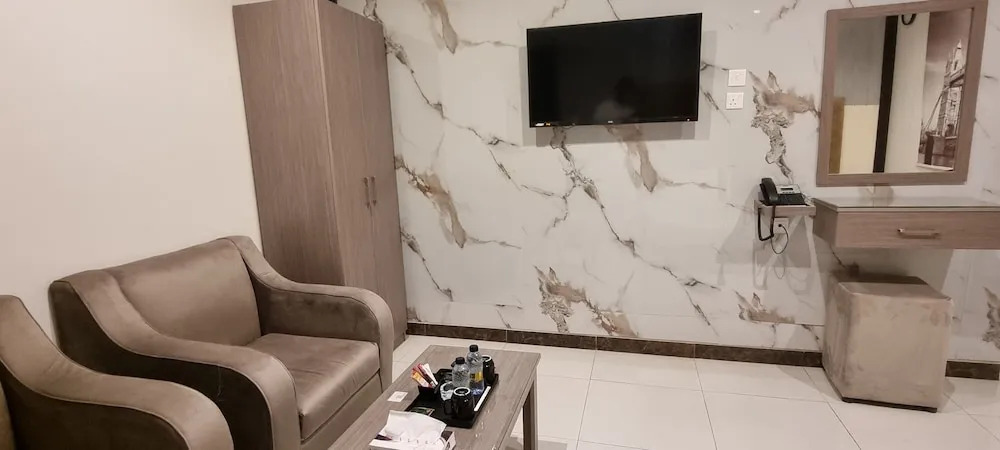 Riyadh Ronza Nanis Hotel