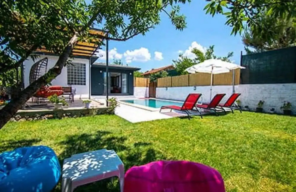 Colorful Villa With Private Pool and Garden in Fethiye