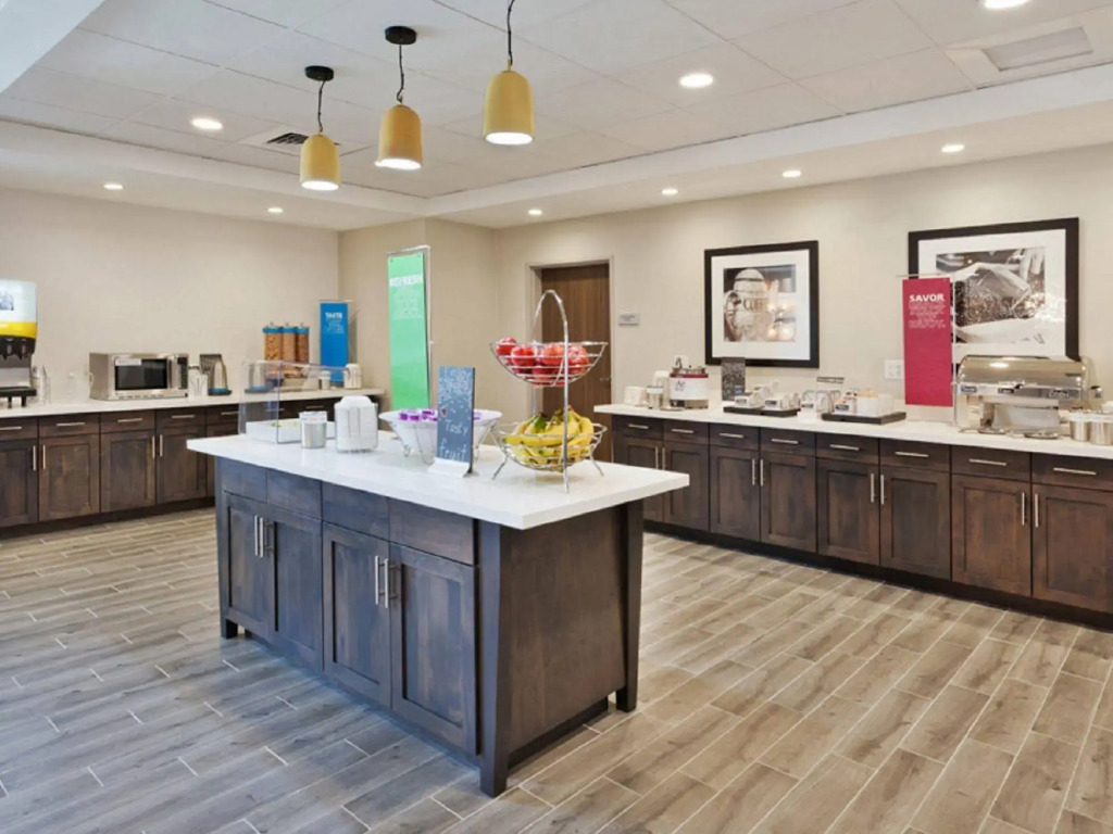 Hampton Inn Suites Flagstaff East