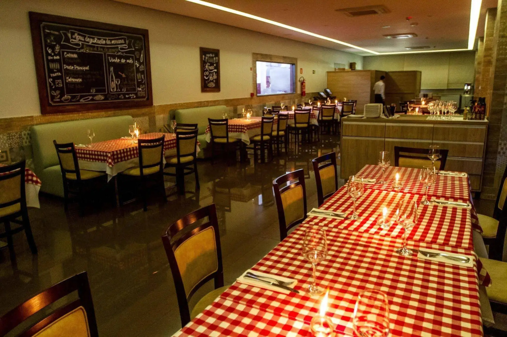 Fratele Business Hotel