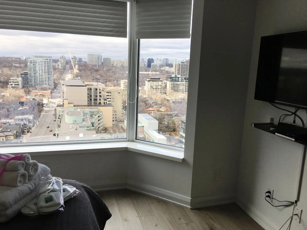 Yorkville Plaza Express Stay