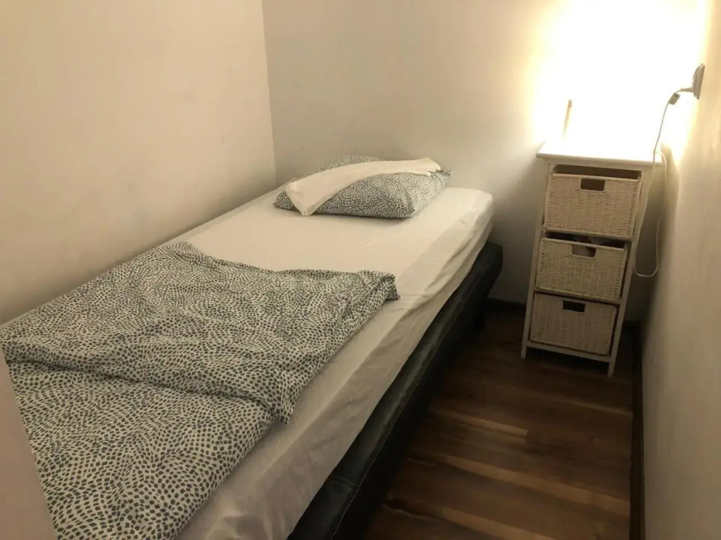 Bed4U Grandma's House Late Check in