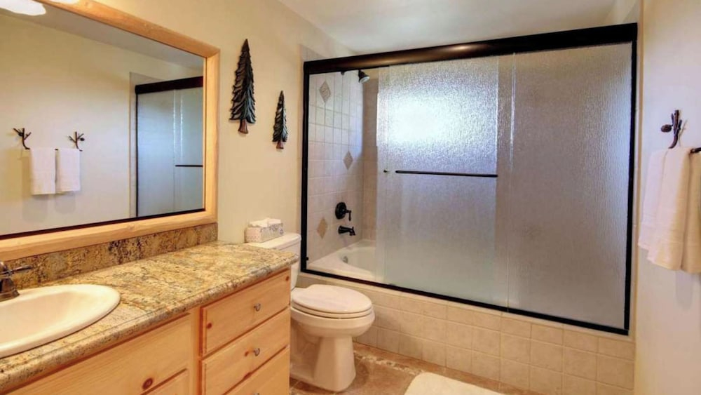 Starlight Retreat by Avantstay Gorgeous Log Style Home w Incredible Views