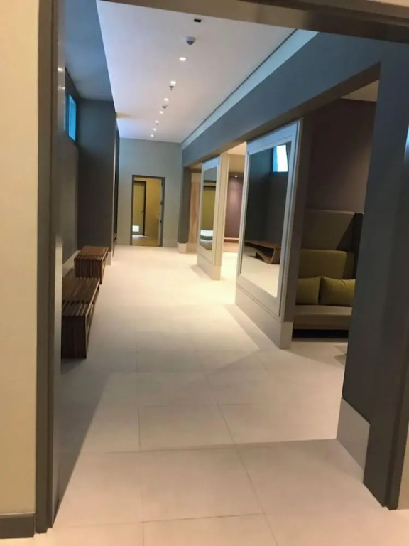 Luxury Upscale Retreat in Uptown Bgc, Metro Manila