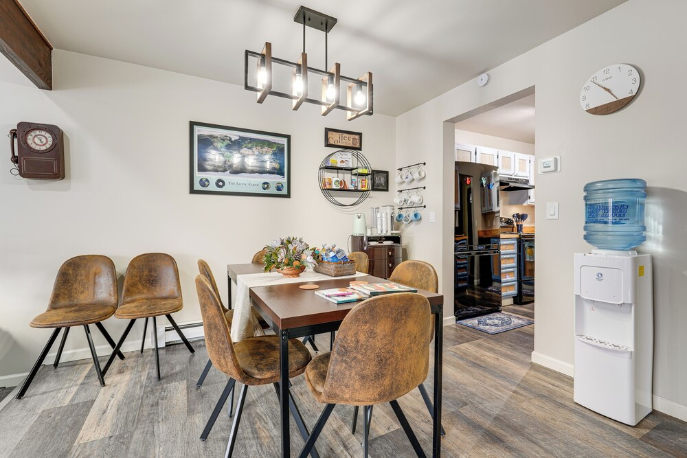 Quiet Anchorage Home: Near Parks, Hikes & Airport!