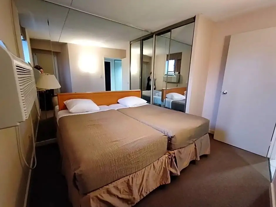 Royal Harbour Resort