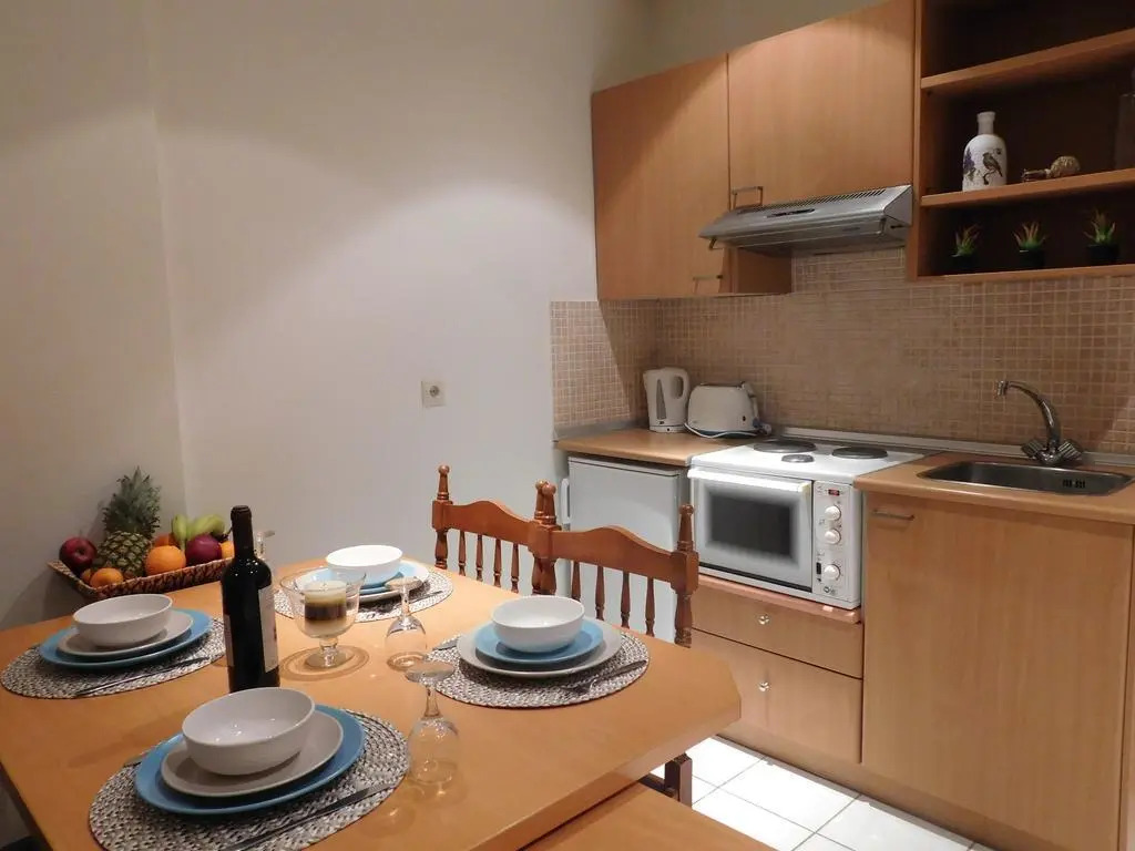 Athina Inn