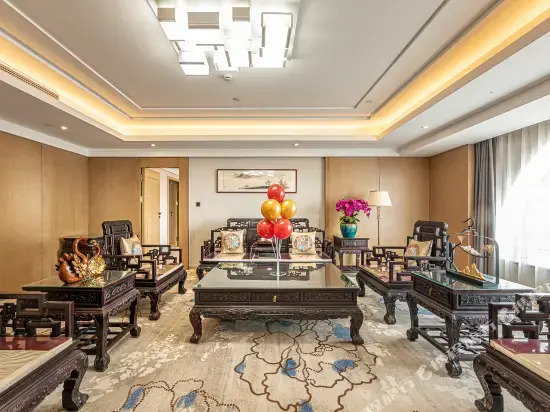 Metropolo Jinjiang Hotels (Fengxian Jinjiang Building)