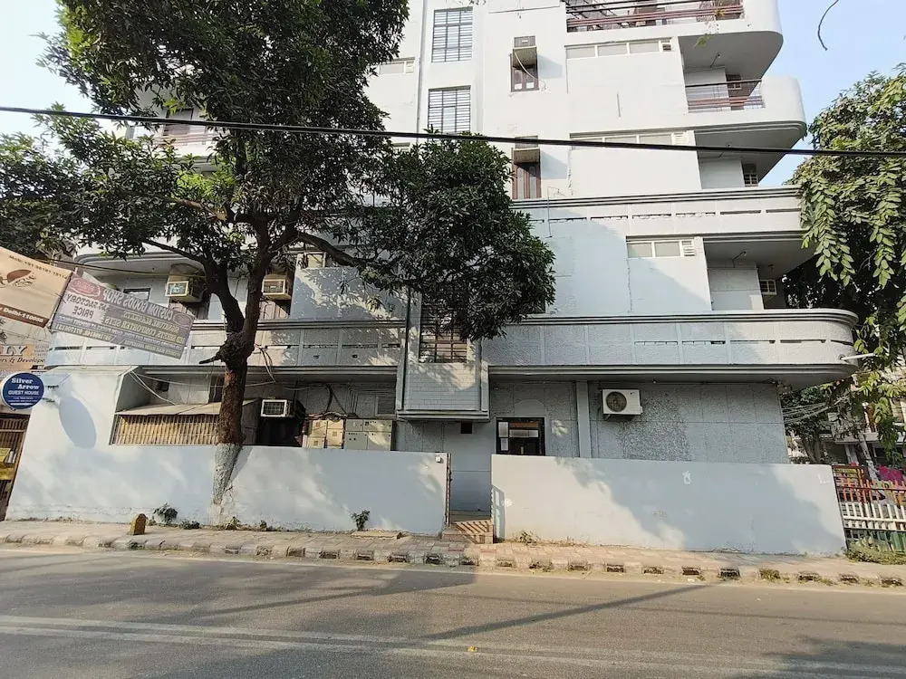 Silver Arrow Guest House