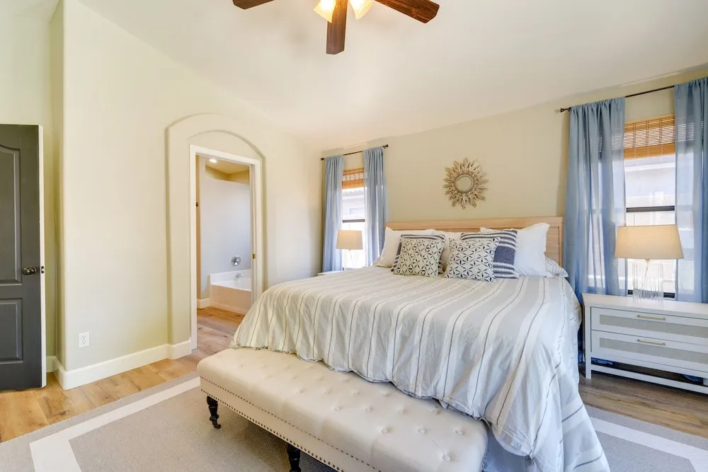 Near Golf and Hikes! Poolside Retreat in Phoenix