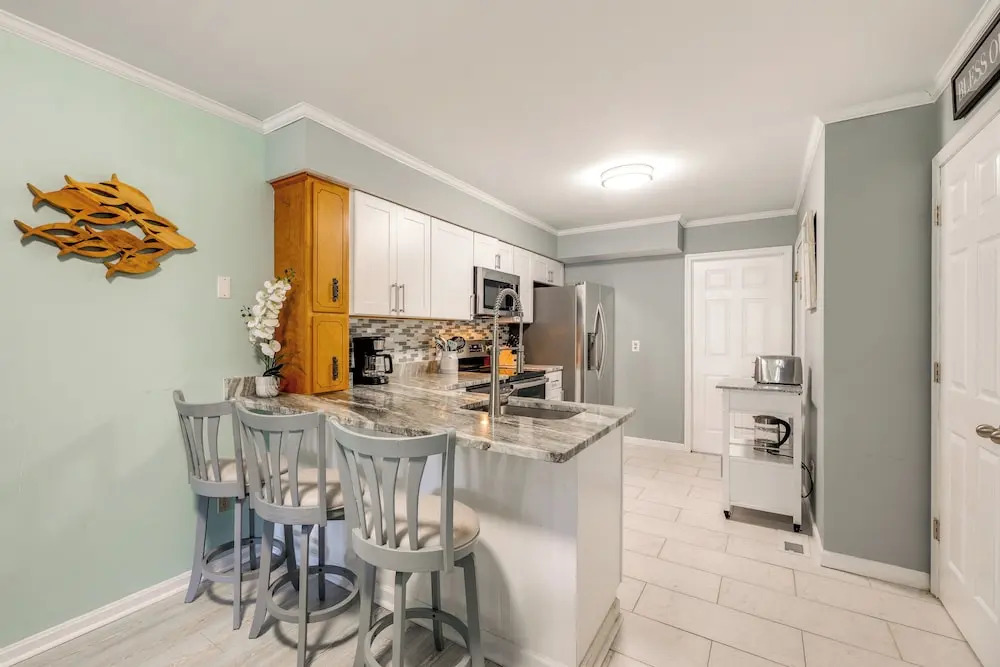 2 Mi to Bethany Beach: Duplex w/ Private Deck