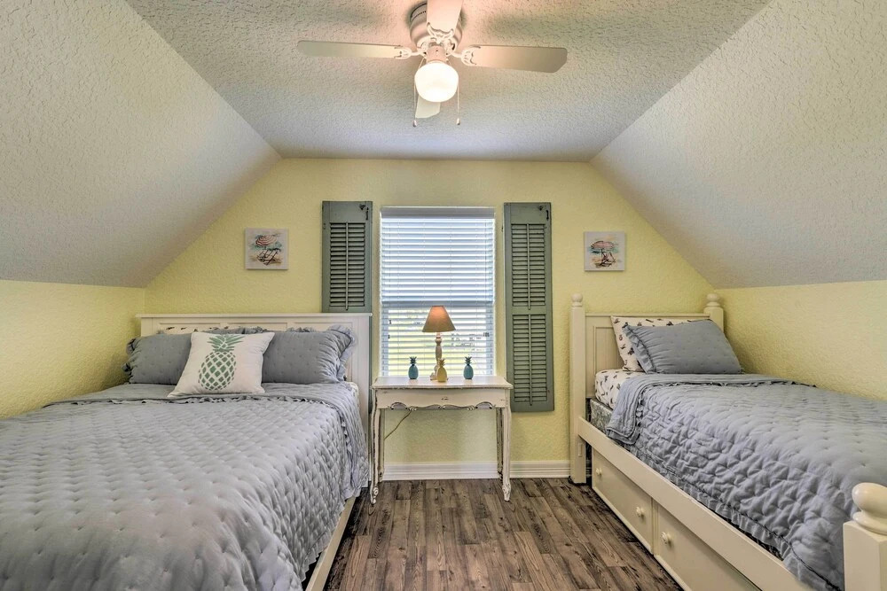 2 Blocks to Gulf: Surfside Beach Family Home!